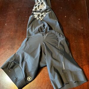 Men's Cycling assos Millle GT Bib Shorts blackSeries